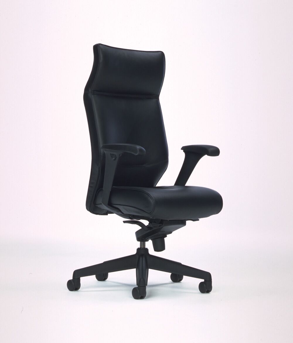 Tom Executive Chair | Keilhauer | Alan Desk Executive