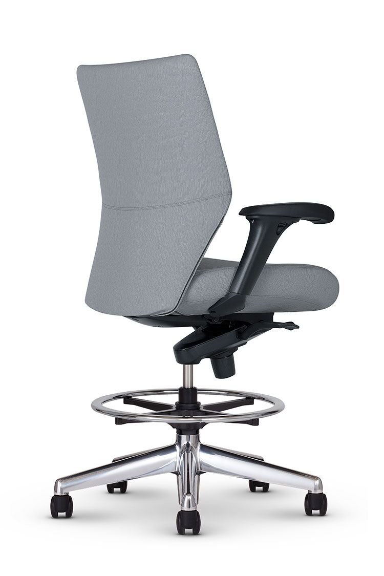 Tom Executive Chair | Keilhauer | Alan Desk Executive