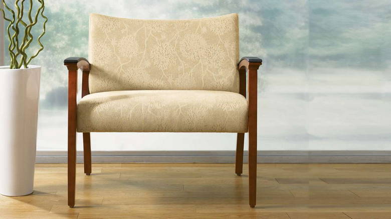orchestra - bariatric seating | ofs - image 2