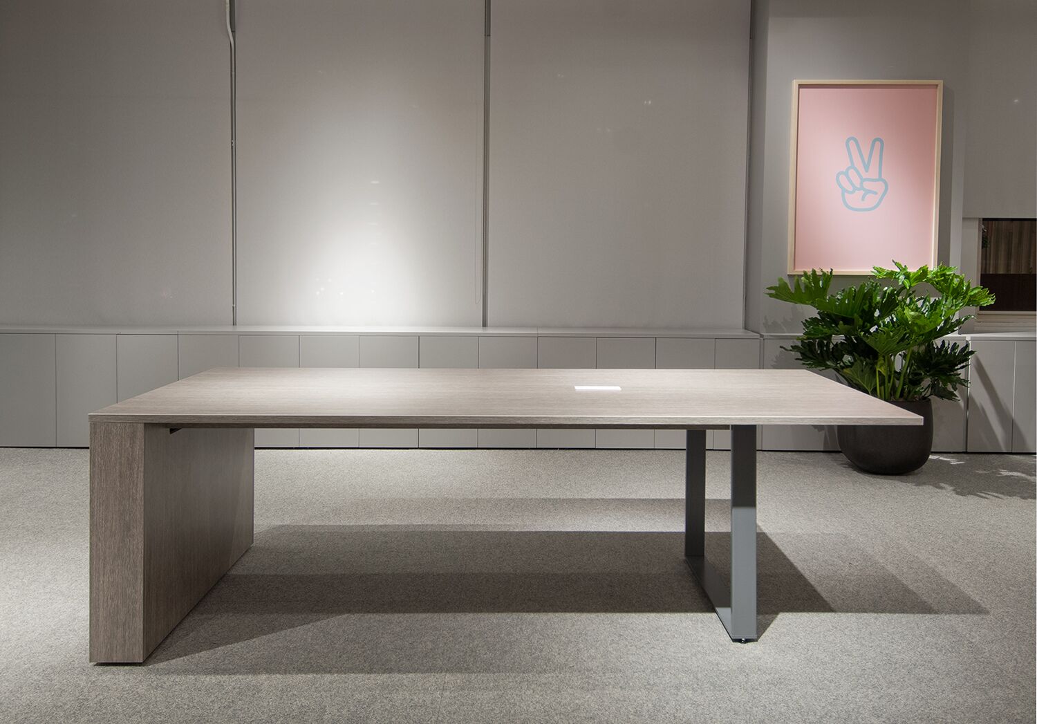 frame leg™ office desk | three h - image 6