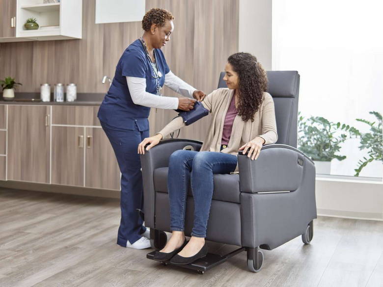 voyage - recliner | ofs - image 13