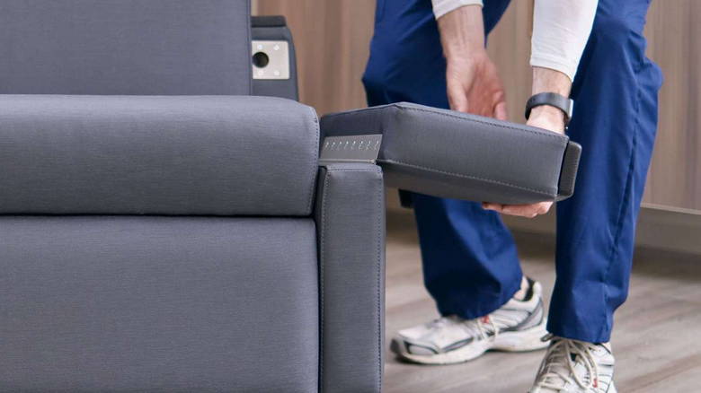 voyage - recliner | ofs - image 5