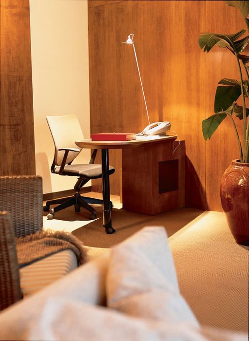 simple stool | keilhauer - image 18