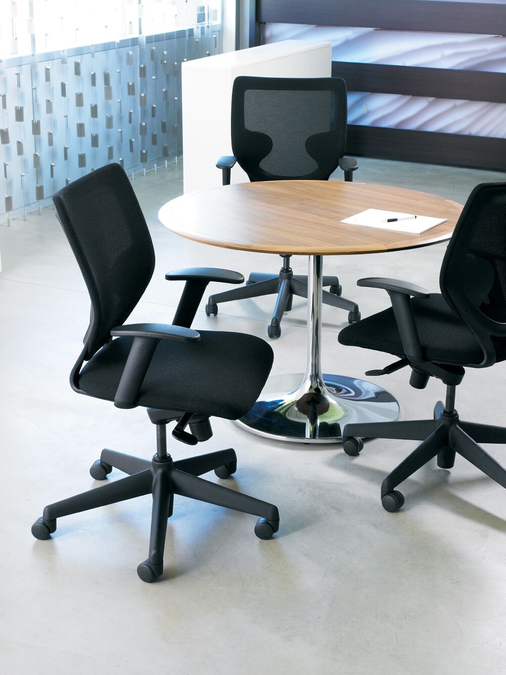 simple stool | keilhauer - image 20