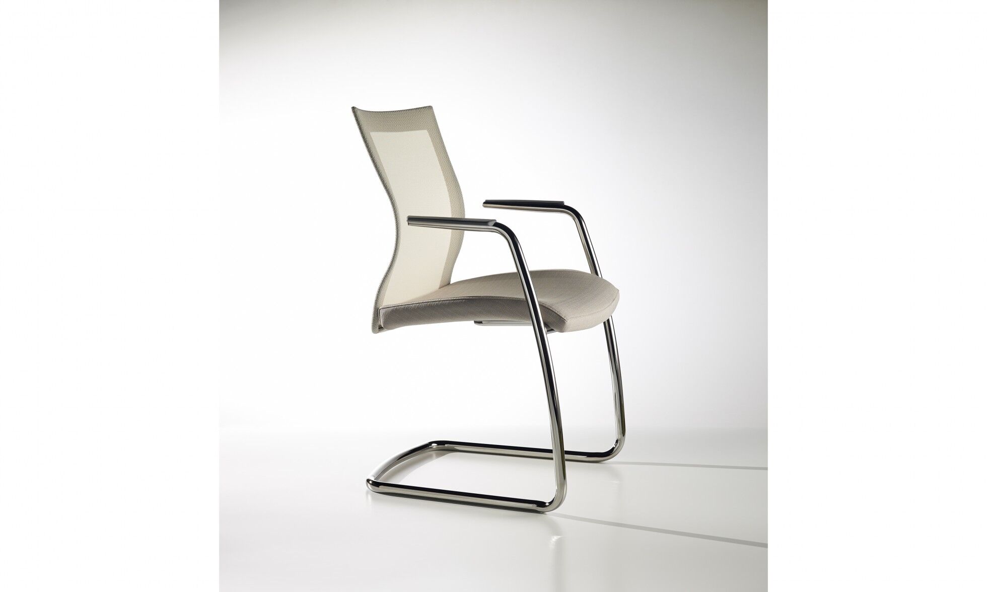 portrait guest | source international - image 10