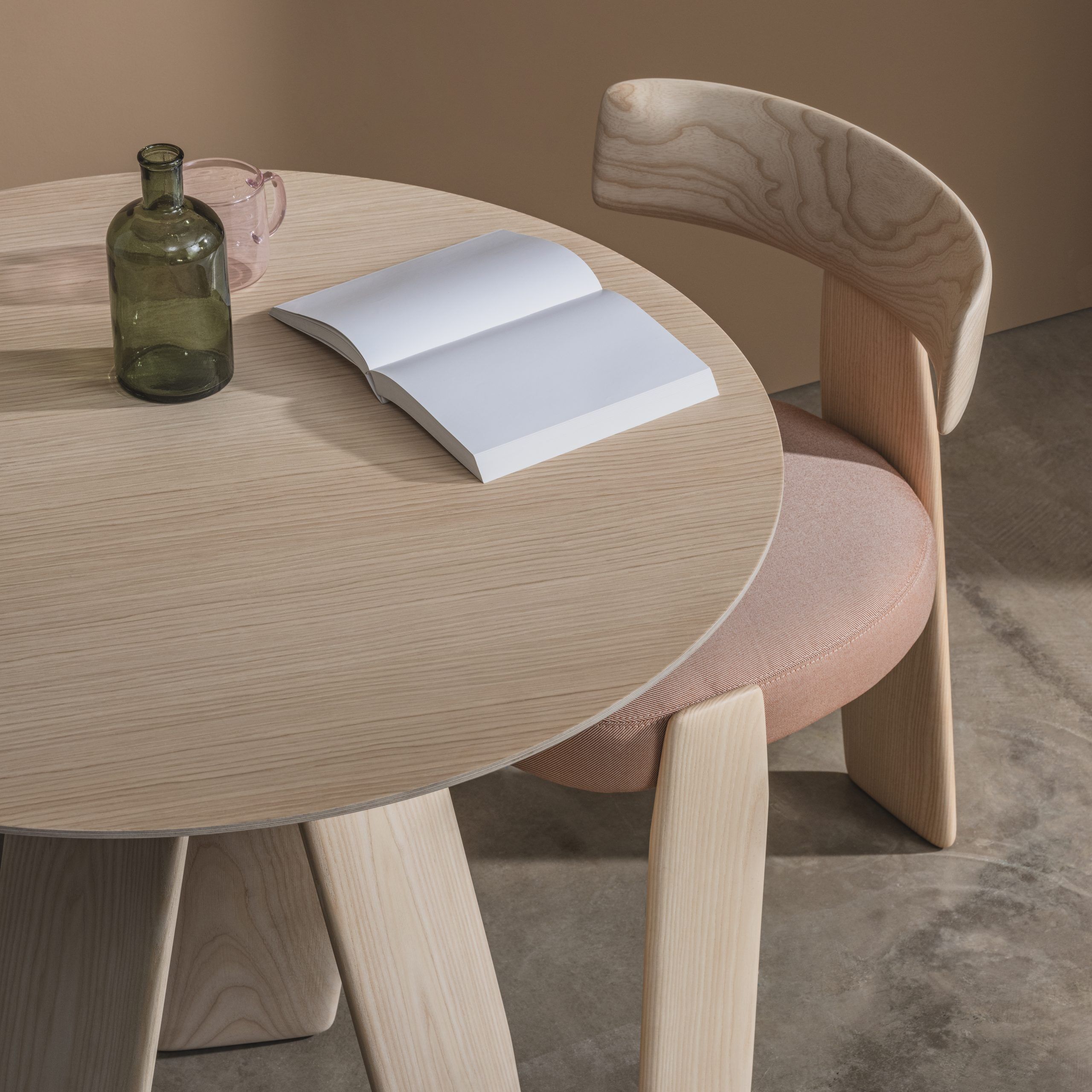 oru table | andreu world - image 3
