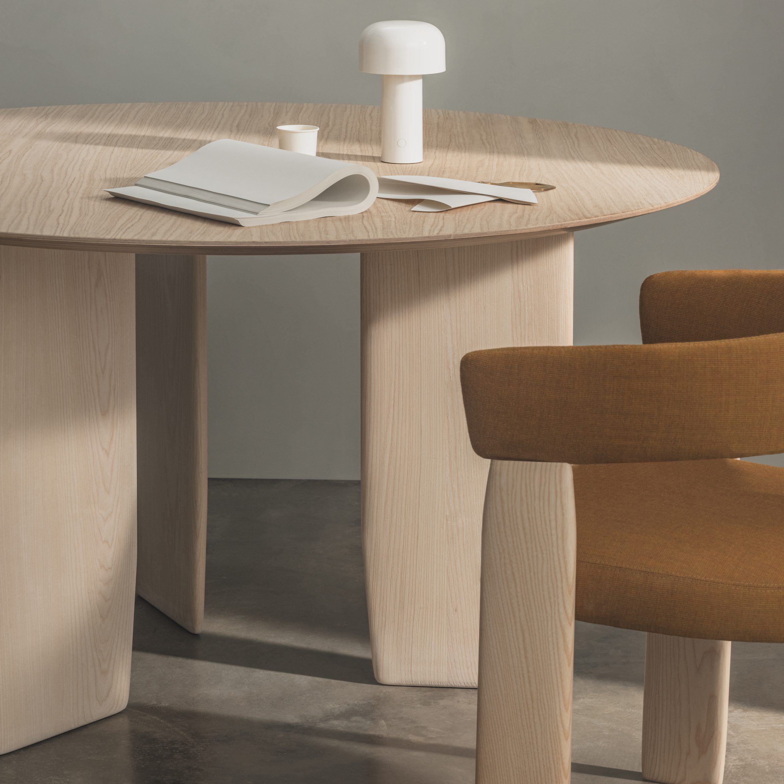 oru table | andreu world - image 4