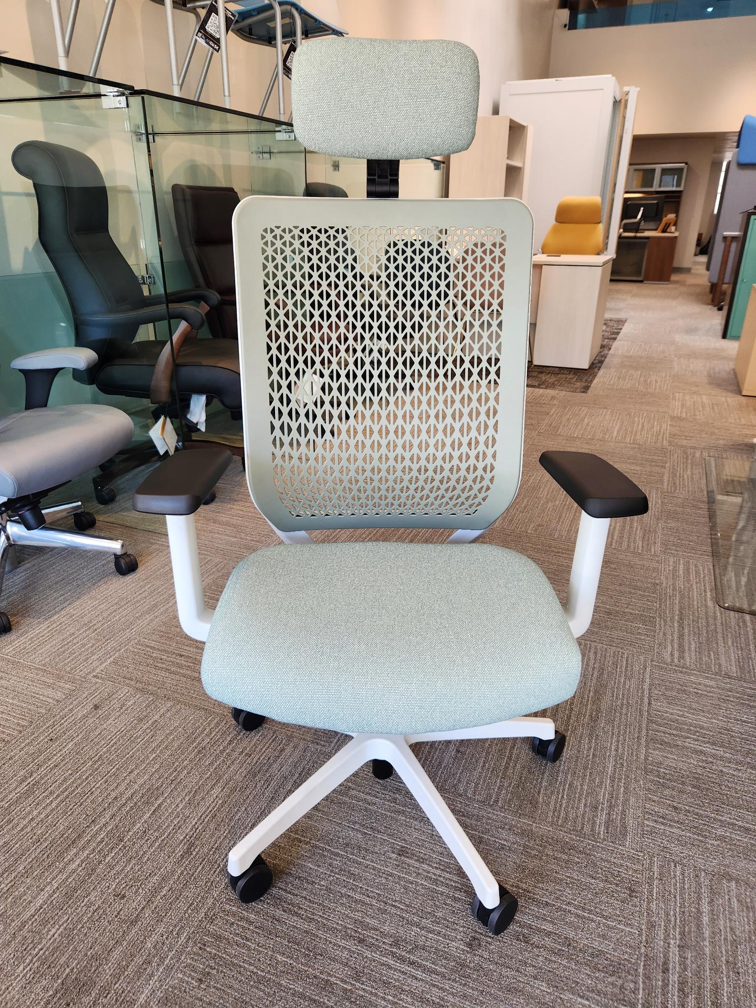 genus task chair (with headrest) | ofs