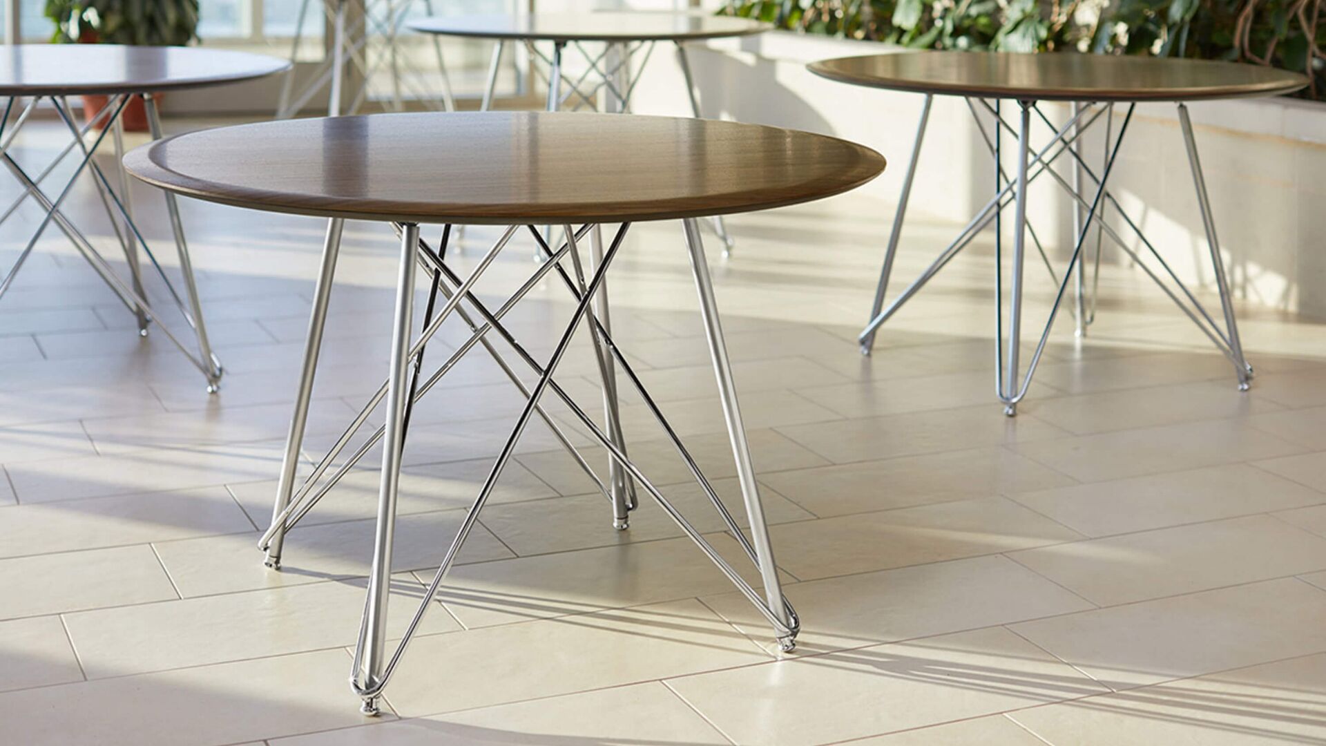 nucraft-baja-meeting-table