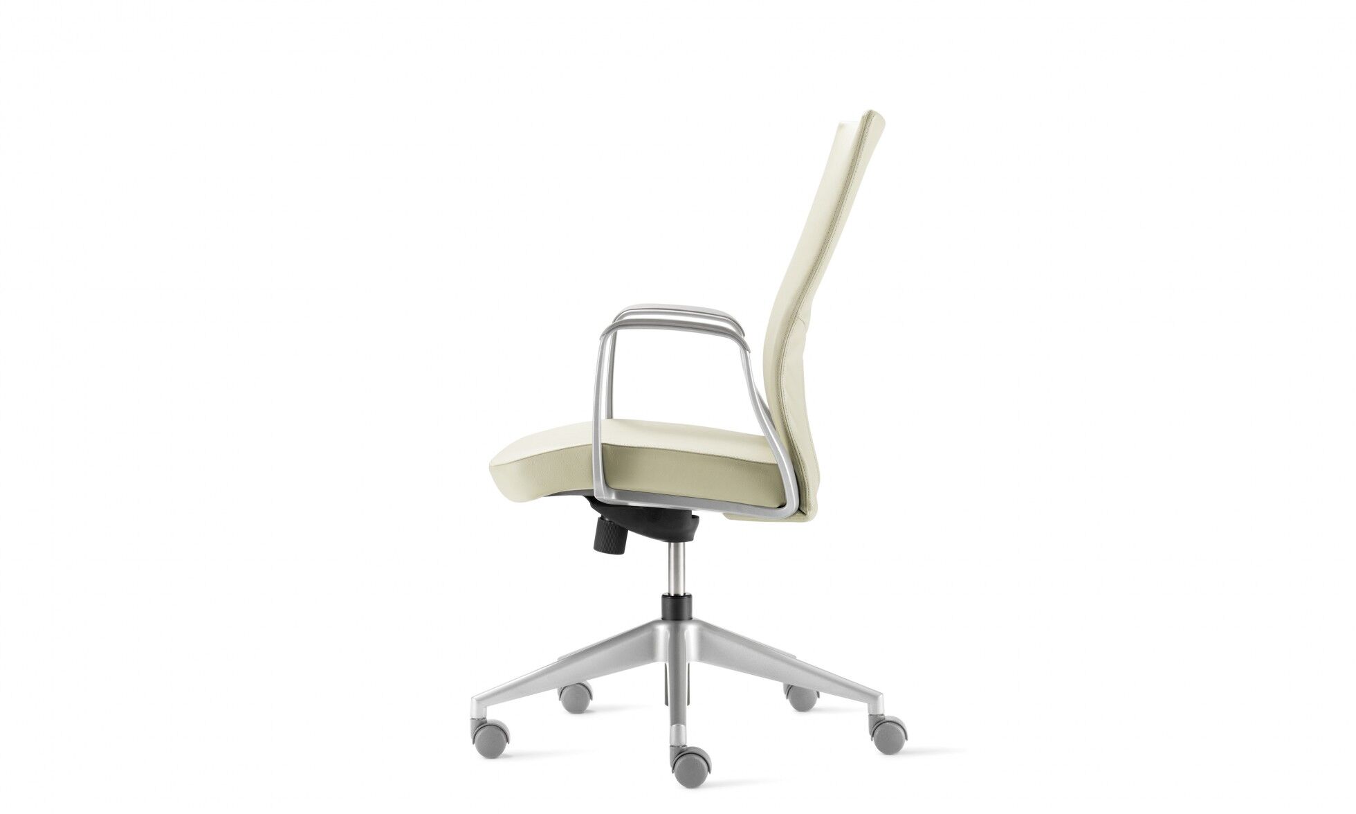 portrait | source international - image 10