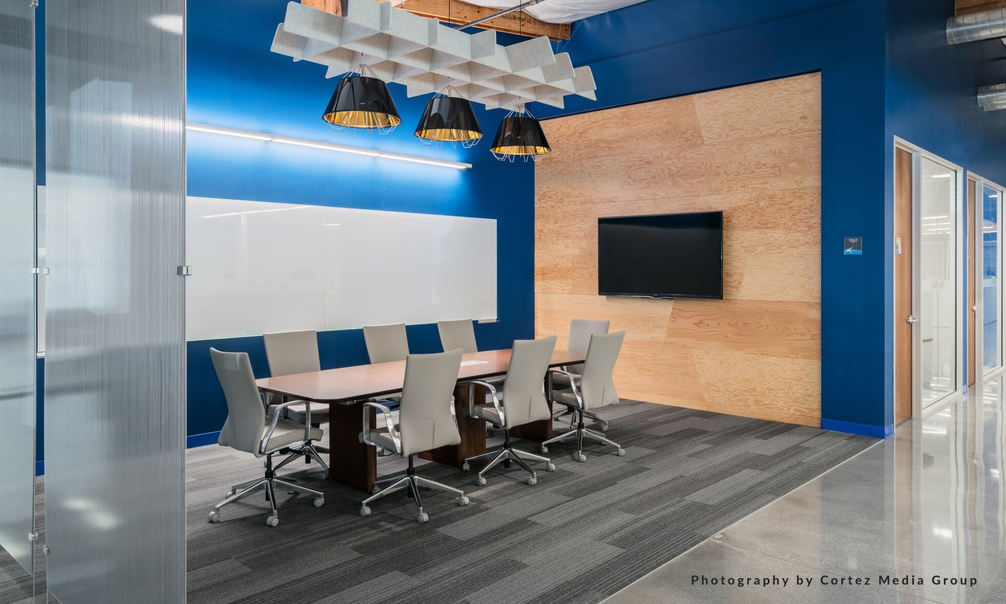 portrait | source international - image 21