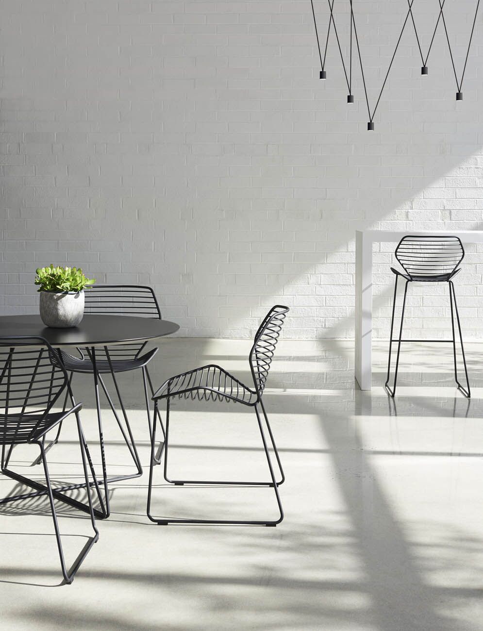 ginkgo wire round table | davis furniture - image 6