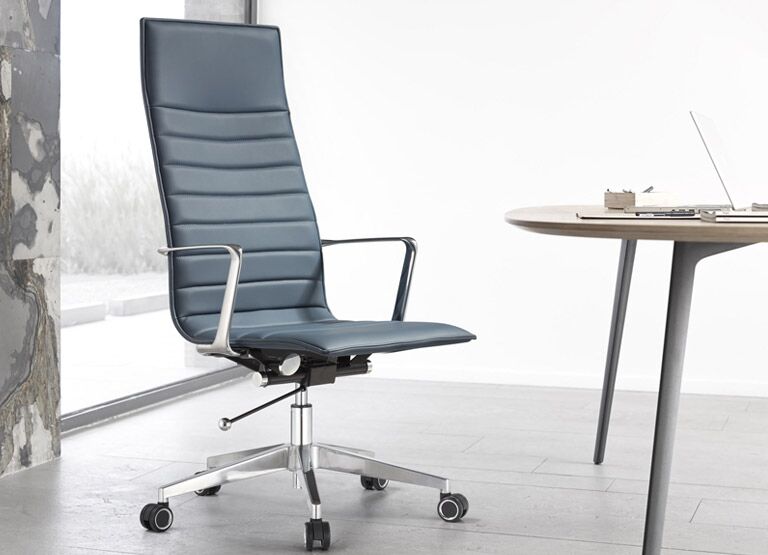 joe high back conference chair | woodstock marketing - image 19