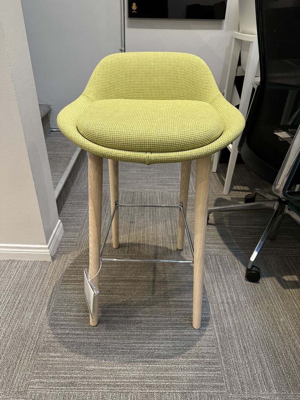 ponder stool | keilhauer