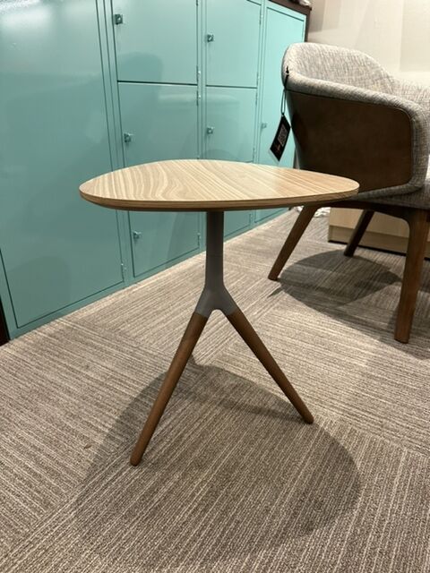 roo triangular end table | ofs