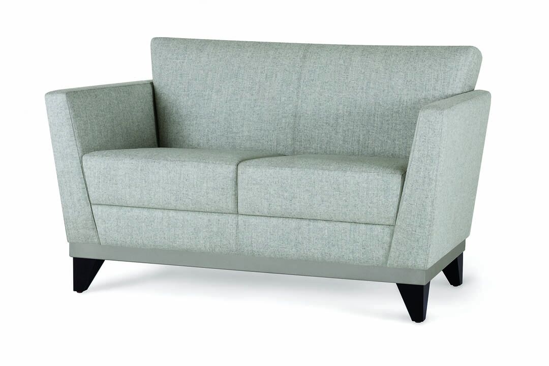 huddle lounge chair | arcadia - image 3