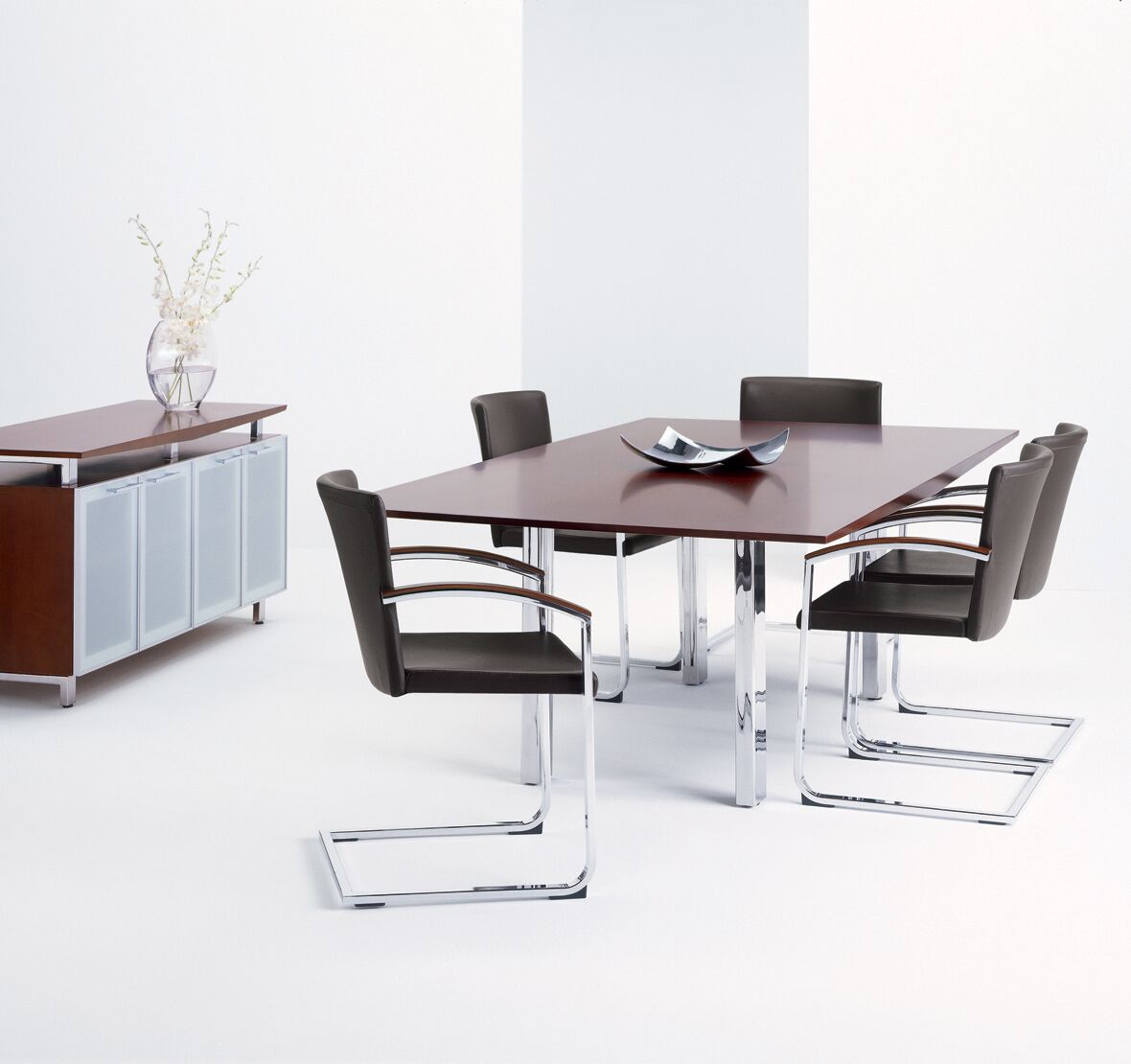 sign guest chair | arcadia - image 7