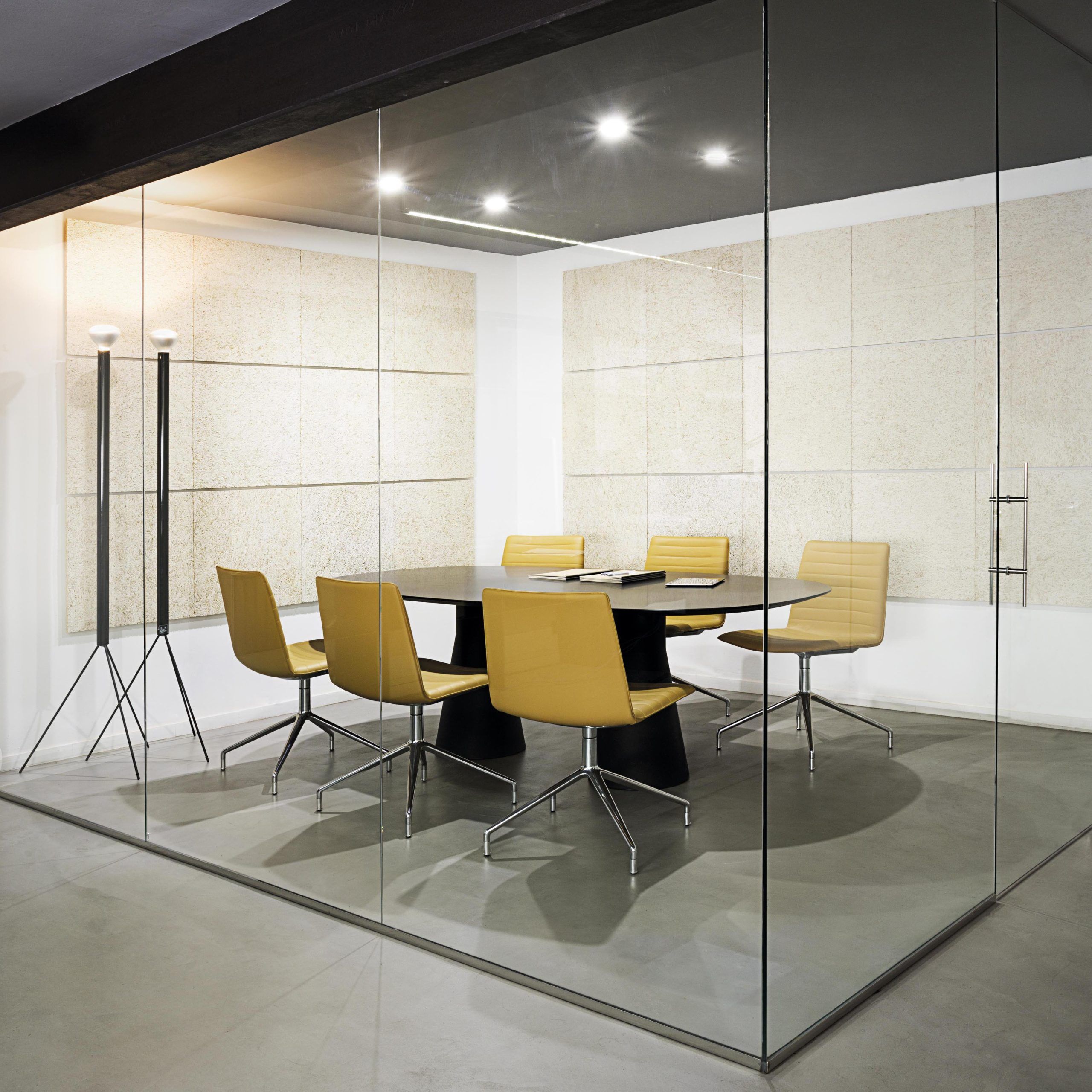 reverse conference table | andreu world - image 6